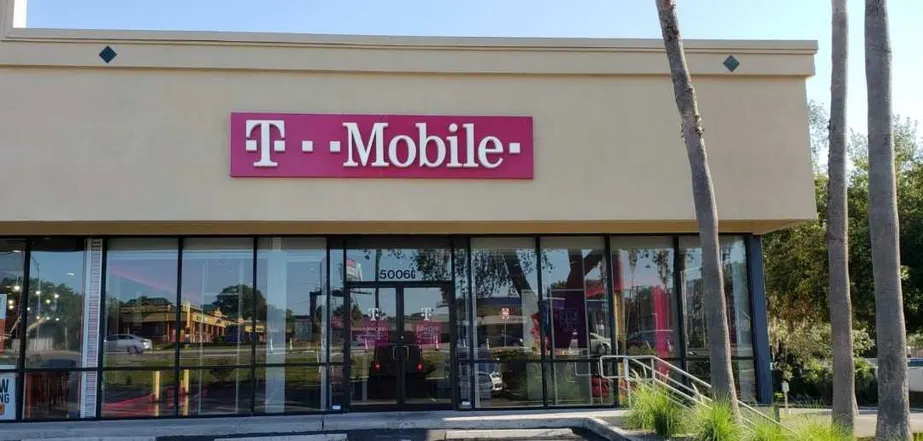 Exterior photo of T-Mobile store at Fowler Ave & 50th St, Tampa, FL