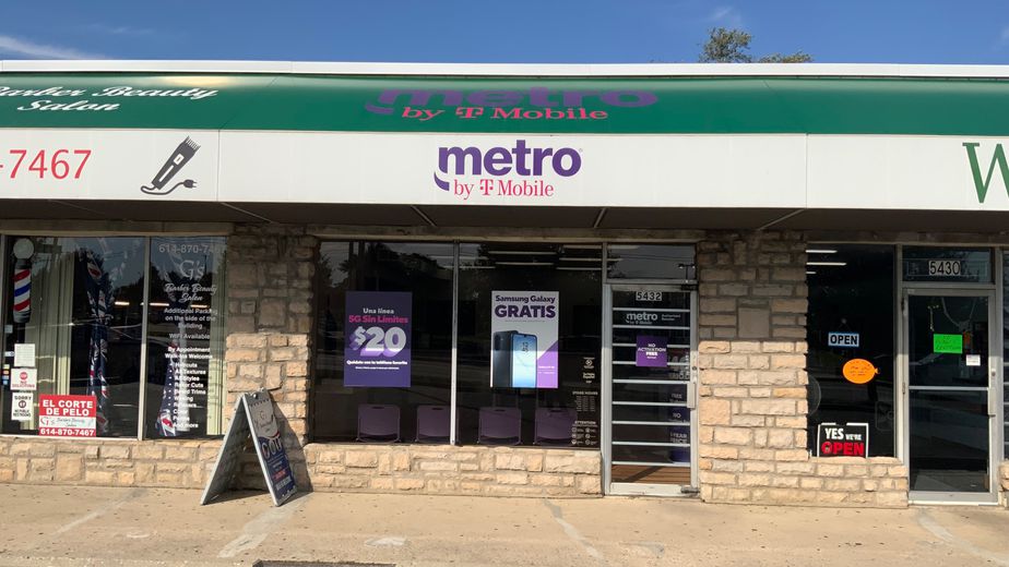 Metro by T-Mobile 5432 W Broad St - 5432 W Broad St 