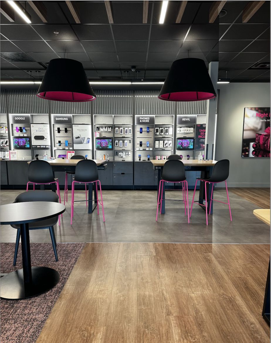  Interior photo of T-Mobile Store at North Columbus Crossing, Columbus, GA 