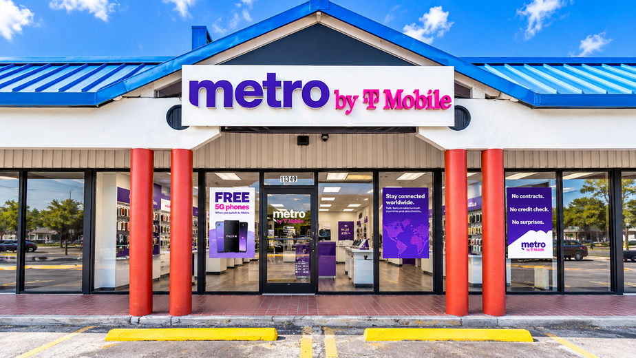 Metro by T-Mobile 11346 SW 184th St - 11346 SW 184th St 