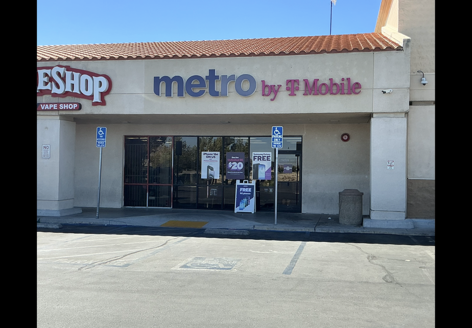 Metro by T-Mobile 15263 Hook Blvd - 15263 Hook Blvd 