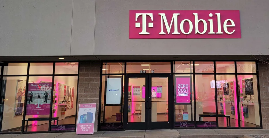 Exterior photo of T-Mobile store at Vine St & 45th St, Hays, KS