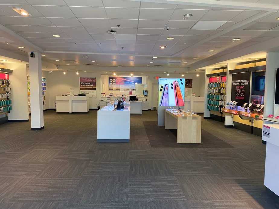 TMobile Haggerty Rd & Danielle Dr Northville, MI