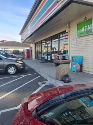 Image gallery for 7-Eleven