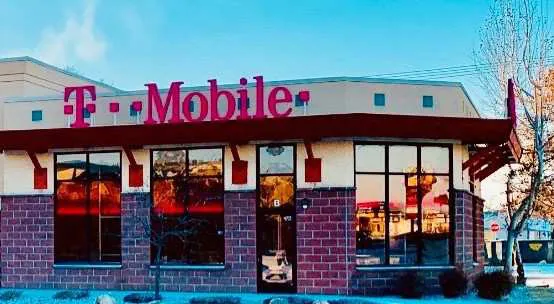 Exterior photo of T-Mobile store at Grand Ave & 17th St W, Billings, MT