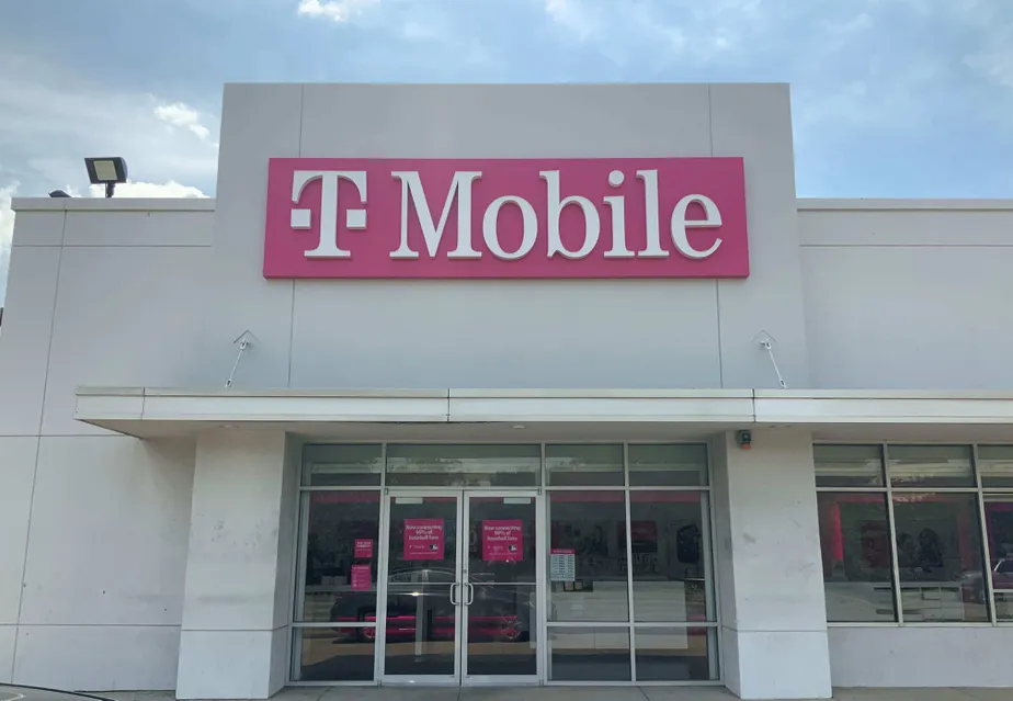 Exterior photo of T-Mobile Store at I-45 & Fm 1960, Houston, TX
