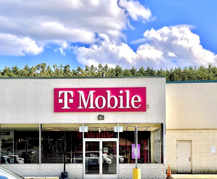 Foto del exterior de la tienda T-Mobile en TX Palmyra Hwy & Old Willow Av, Honesdale, PA