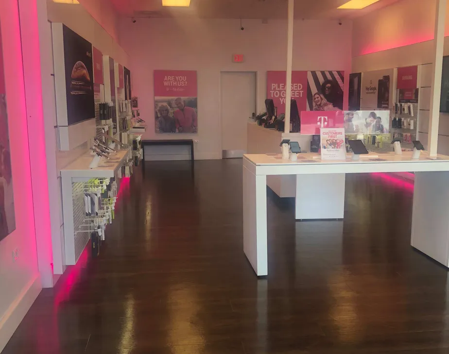 Interior photo of T-Mobile Store at Riverstone & Marcotte Rd, Kankakee, IL