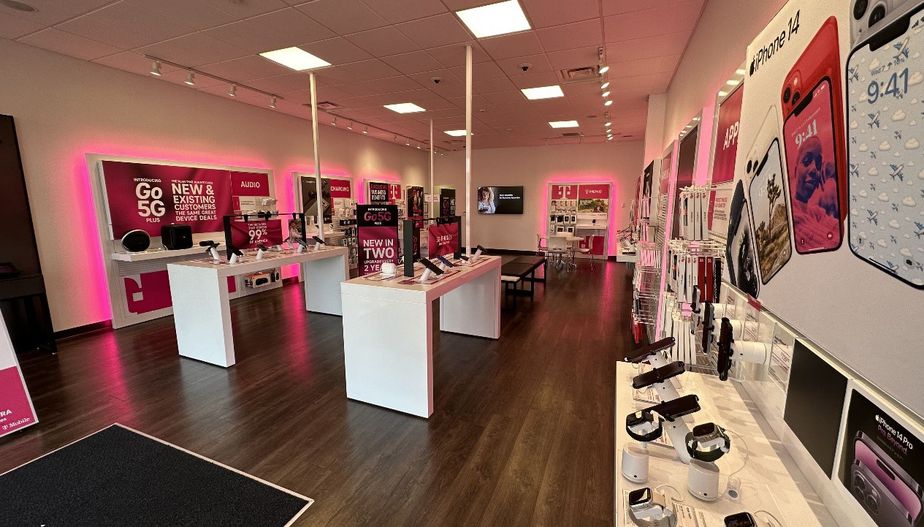 Interior photo of T-Mobile Store at Cherokee & Lee, Cullman, AL