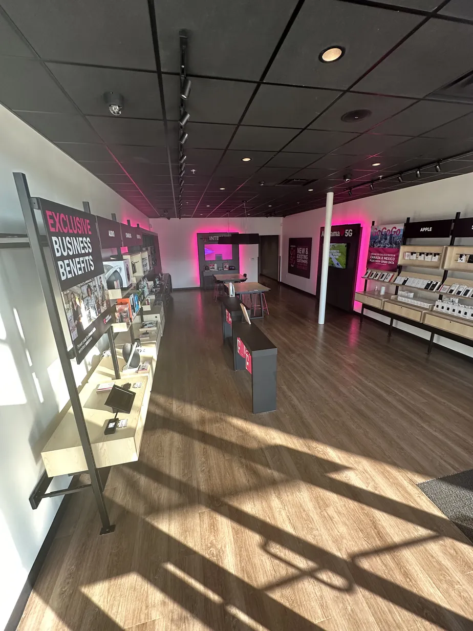 Interior photo of T-Mobile Store at Hamilton Town Center, Chattanooga, TN
