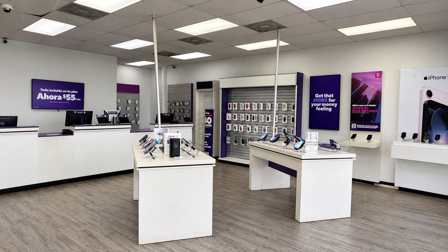 Metro by T-Mobile 9530 Homestead Rd - 9530 Homestead Rd 