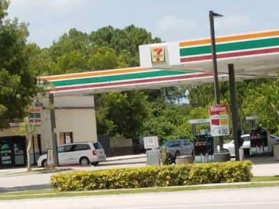 Image gallery for 7-Eleven