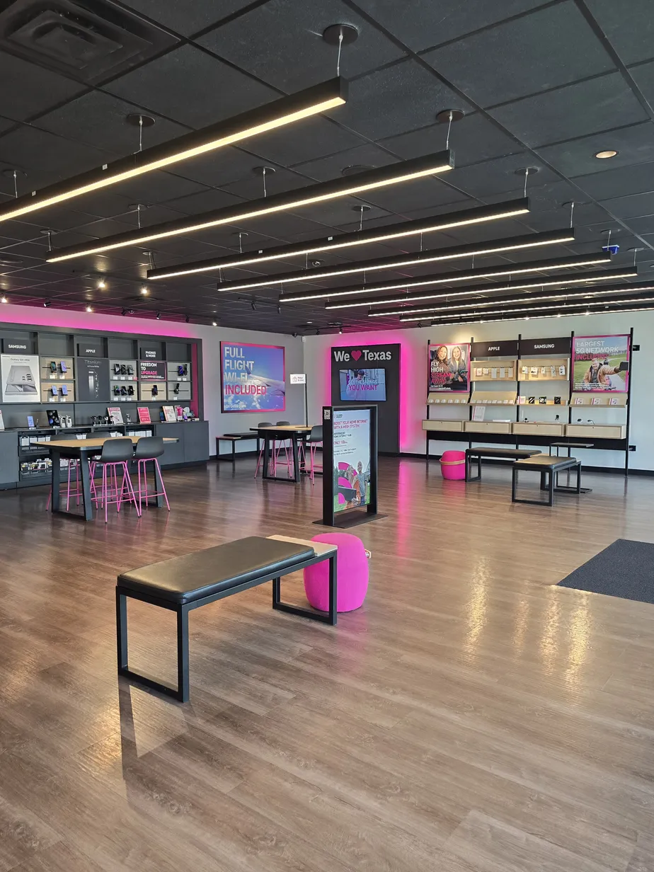  Interior photo of T-Mobile Store at Lubbock & Felt, Brownfield, TX 