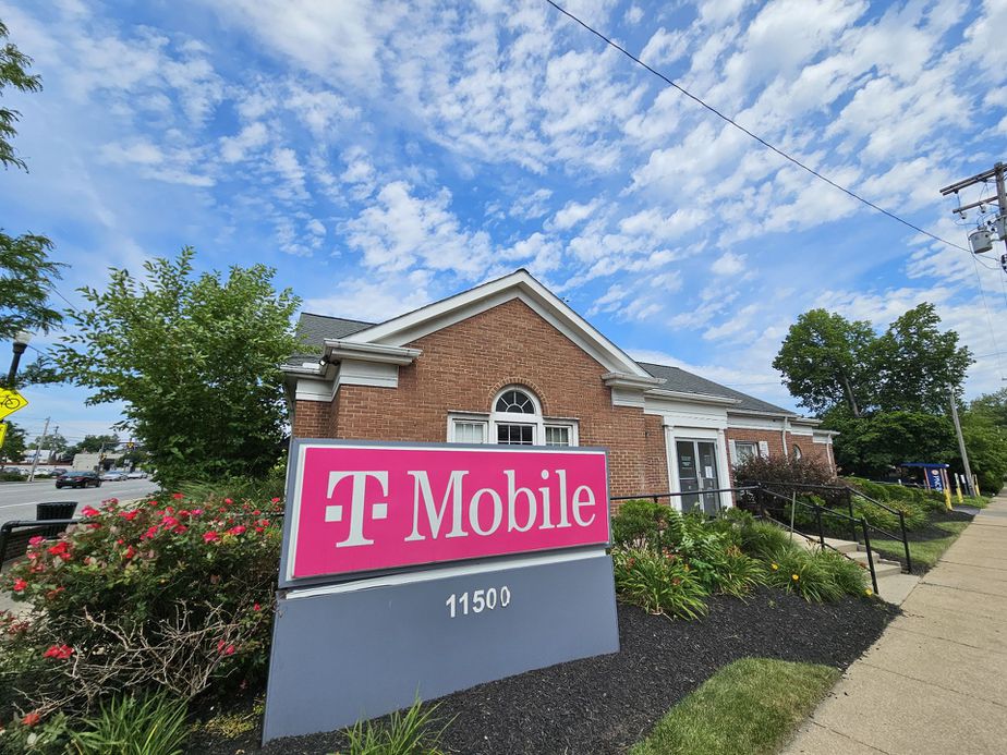 Exterior photo of T-Mobile Store at Clifton Blvd & W 115th St, Cleveland, OH