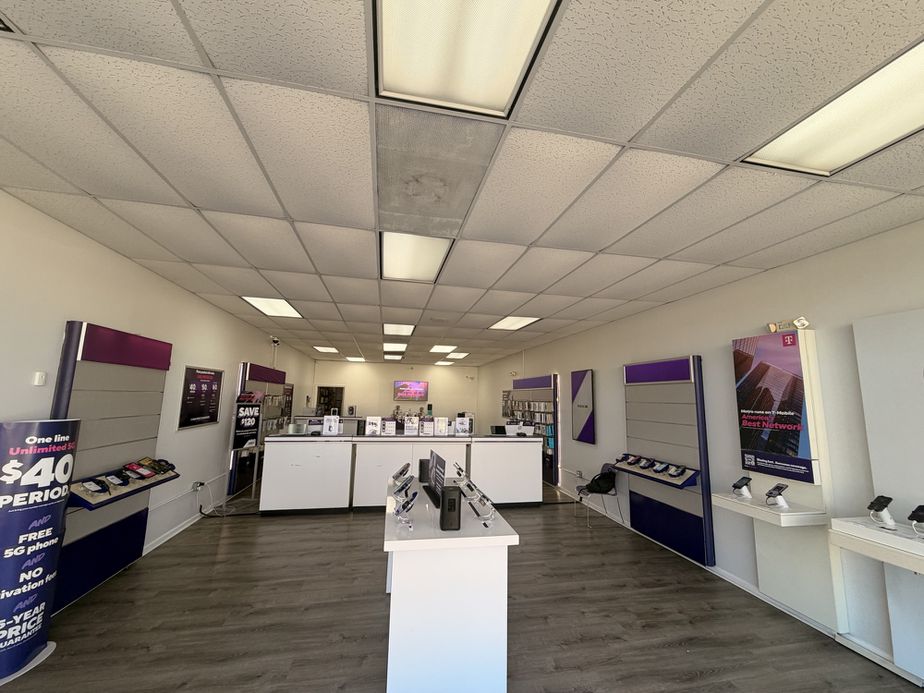 Metro by T-Mobile 7852 Richmond Hwy - 7852 Richmond Hwy 