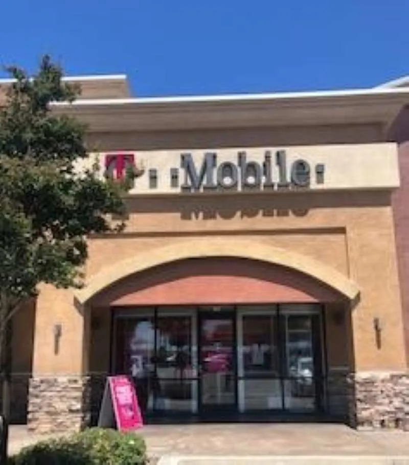 Exterior photo of T-Mobile store at Murrieta Hot Springs & Hancock, Murrieta, CA