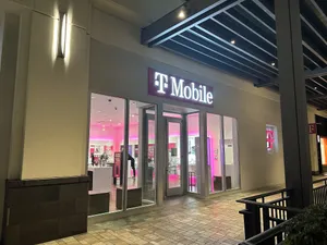 Apple sales ala moana