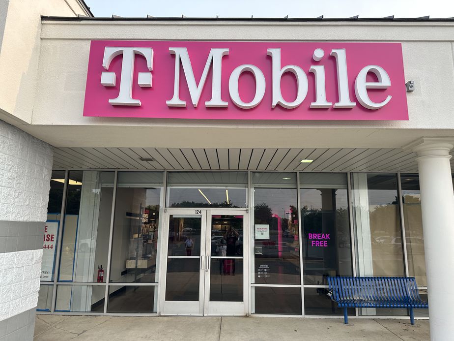 Exterior photo of T-Mobile Store at Kent Landing, Stevensville, MD