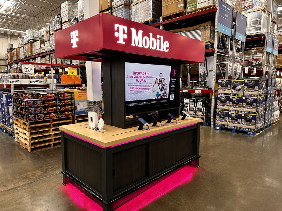 Exterior photo of T-Mobile Store at Sam's Club Pearl MS, Pearl, MS