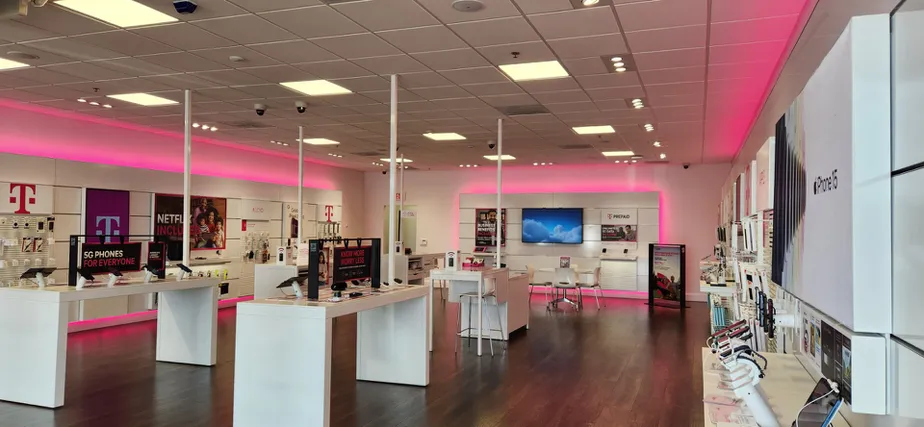  Interior photo of T-Mobile Store at Mt Laurel - Centerton Square, Mount Laurel, NJ 