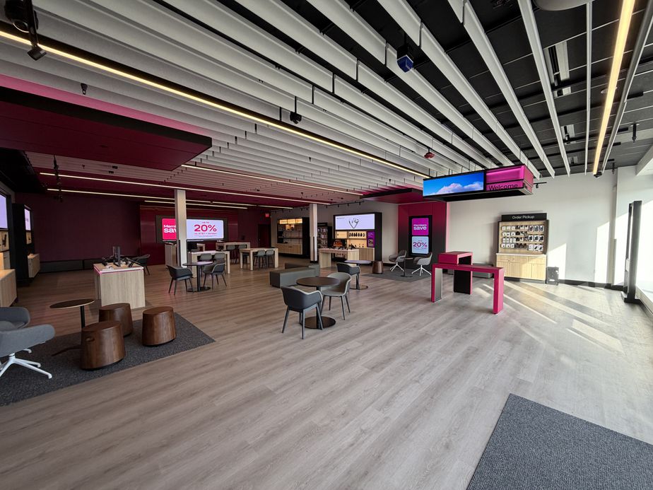  Interior photo of T-Mobile Store at Route 110 & Norwich St, Huntington Station, NY 