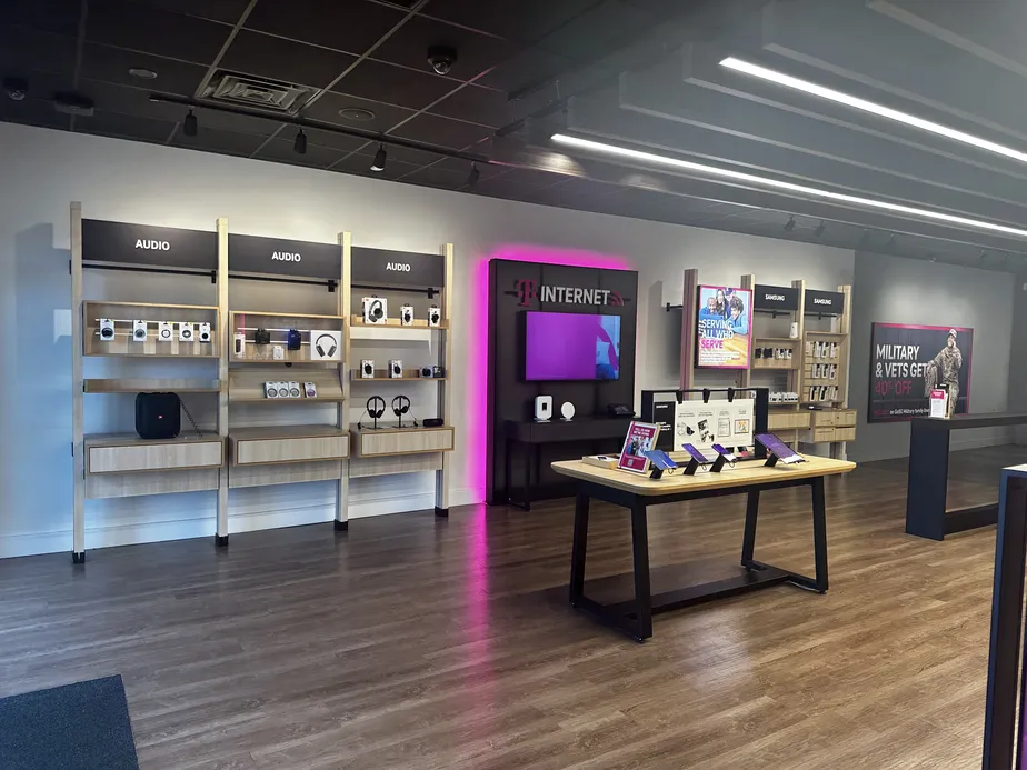  Interior photo of T-Mobile Store at River Hwy & Ervin Rd, Mooresville, NC 