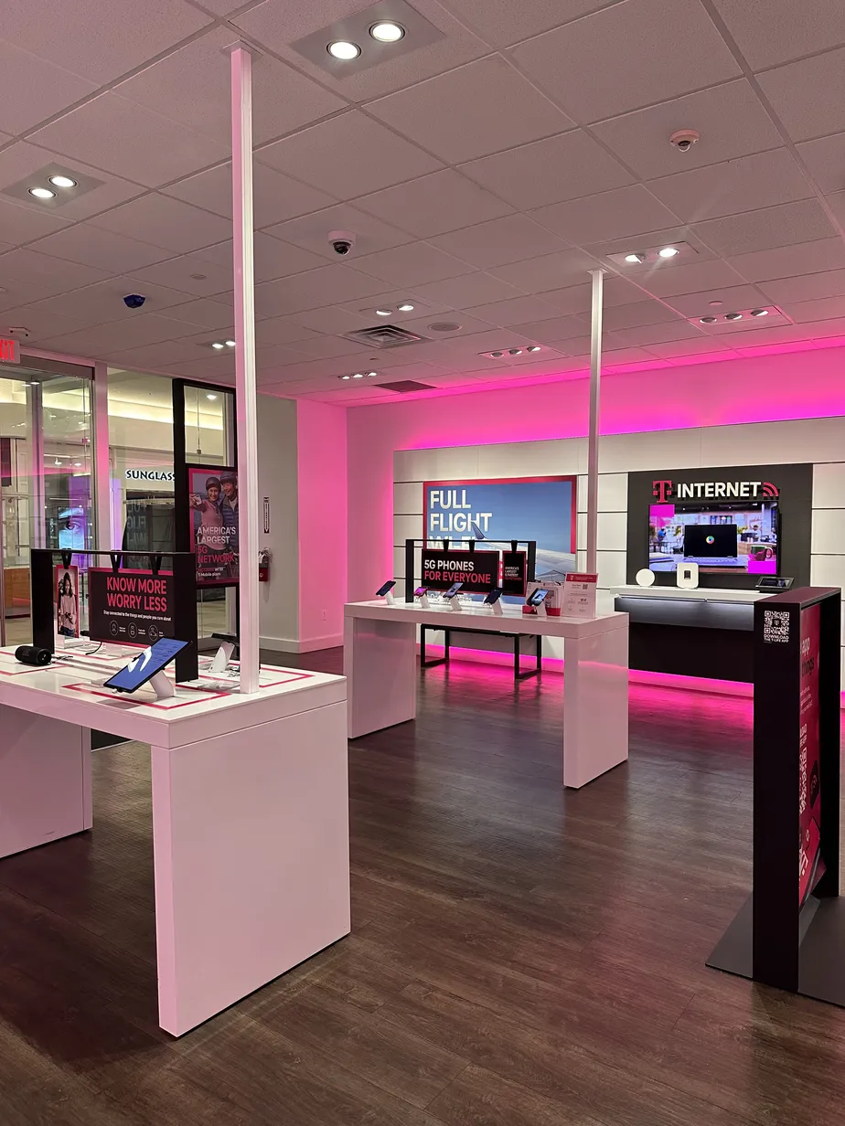  Interior photo of T-Mobile Store at Sunrise Mall, Brownsville, TX 
