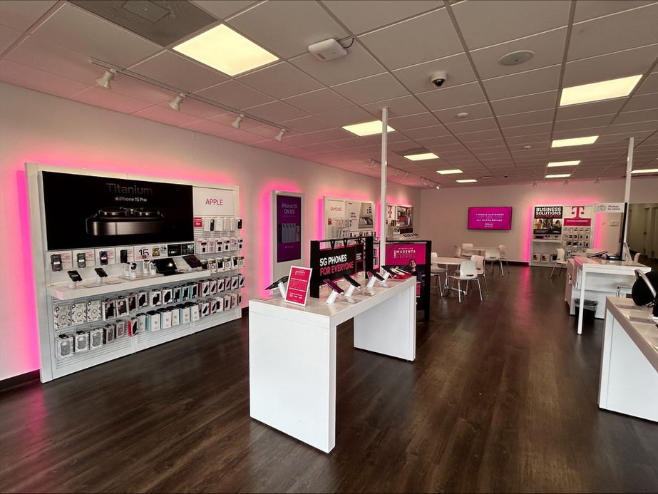 Interior photo of T-Mobile Store at Saint James Ave & Davenport St, Goose Creek, SC