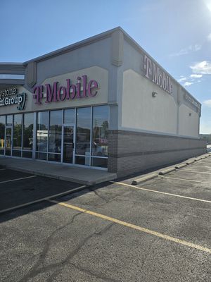 T-Mobile Authorized Retailer