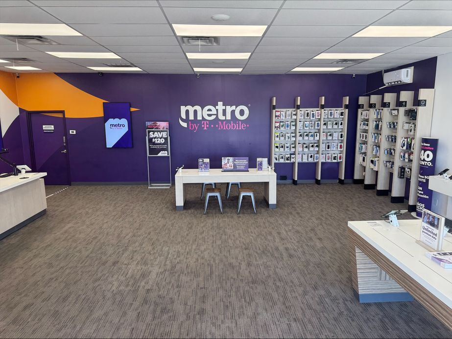 Metro by T-Mobile 7879 Spring Valley Road - 7879 Spring Valley Road 