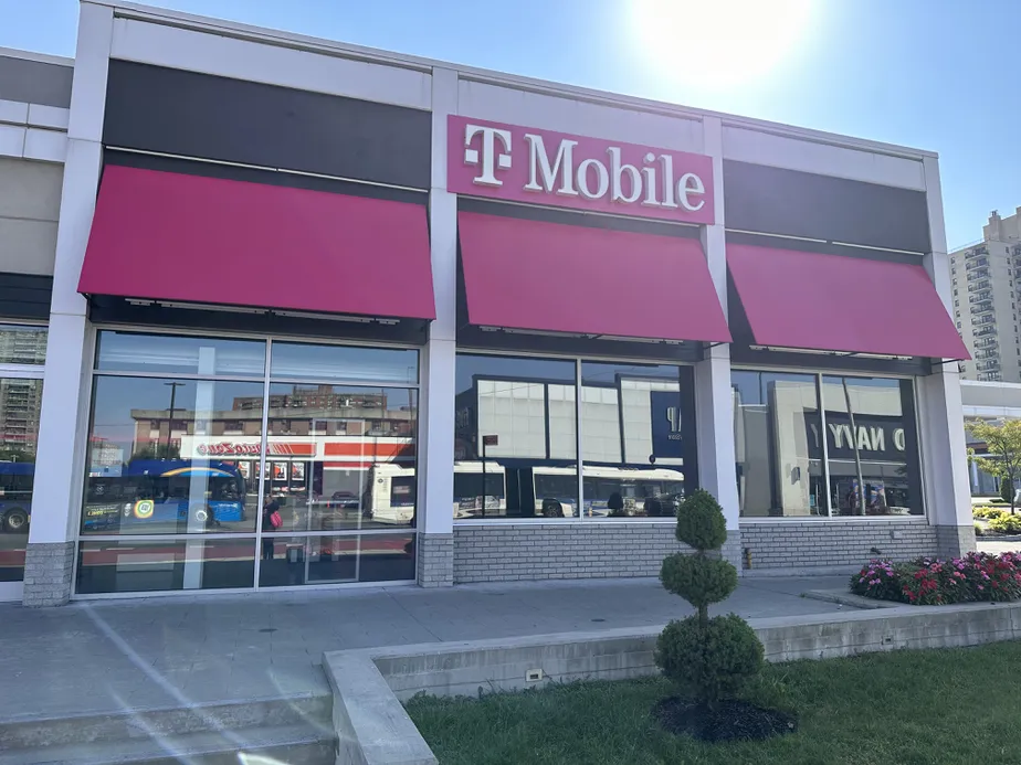  Exterior photo of T-Mobile Store at White Plains Rd & Story Ave, Bronx, NY 