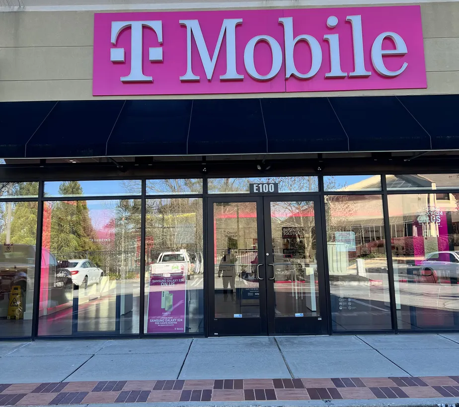  Exterior photo of T-Mobile Store at Lake Placid & Roswell, Atlanta, GA 