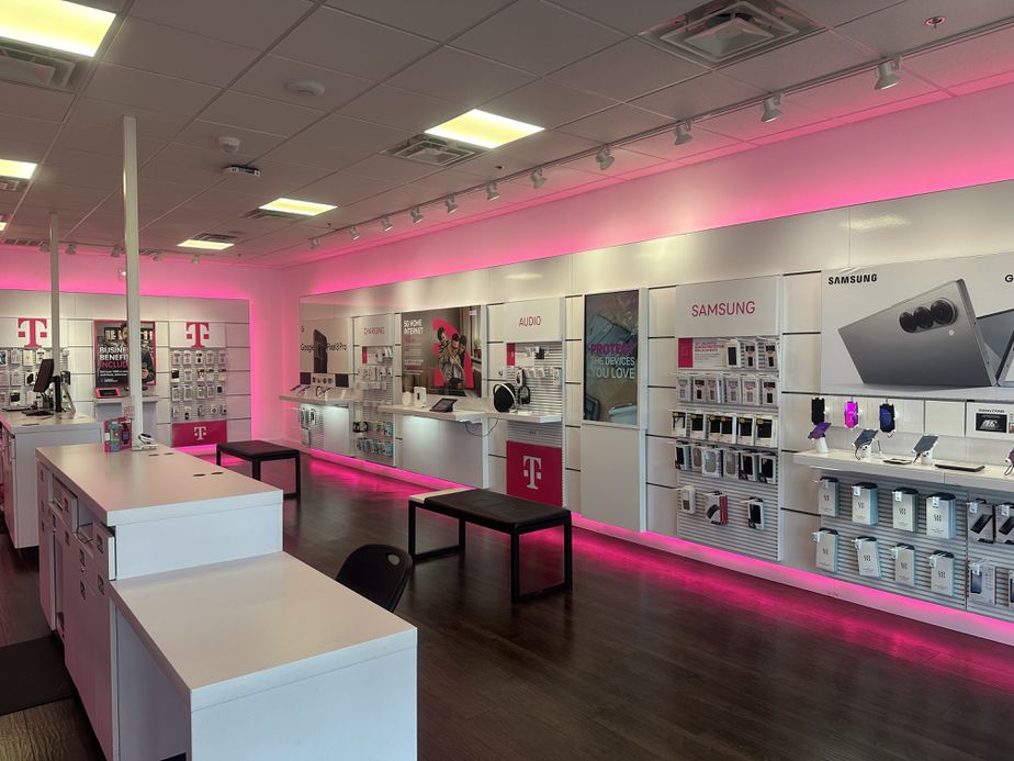 Interior photo of T-Mobile Store at Cibolo, TX, Cibolo, TX