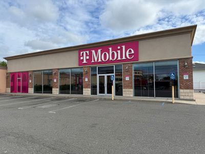 Image gallery for T-Mobile Long Beach Rd & Mott St