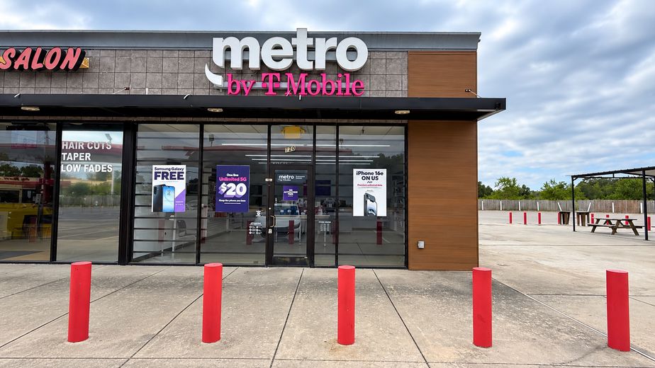 Metro by T-Mobile 11850 Tidwell Rd - 11850 Tidwell Rd 