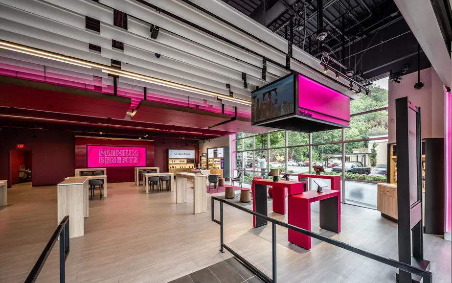  Interior photo of T-Mobile Store at Southcenter Pkwy & Minkler Blvd, Tukwila, WA 