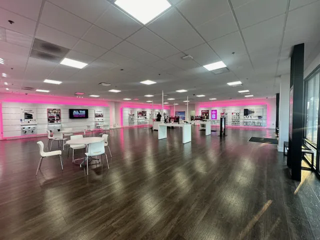  Interior photo of T-Mobile Store at Saint Paul Midway, Saint Paul, MN 
