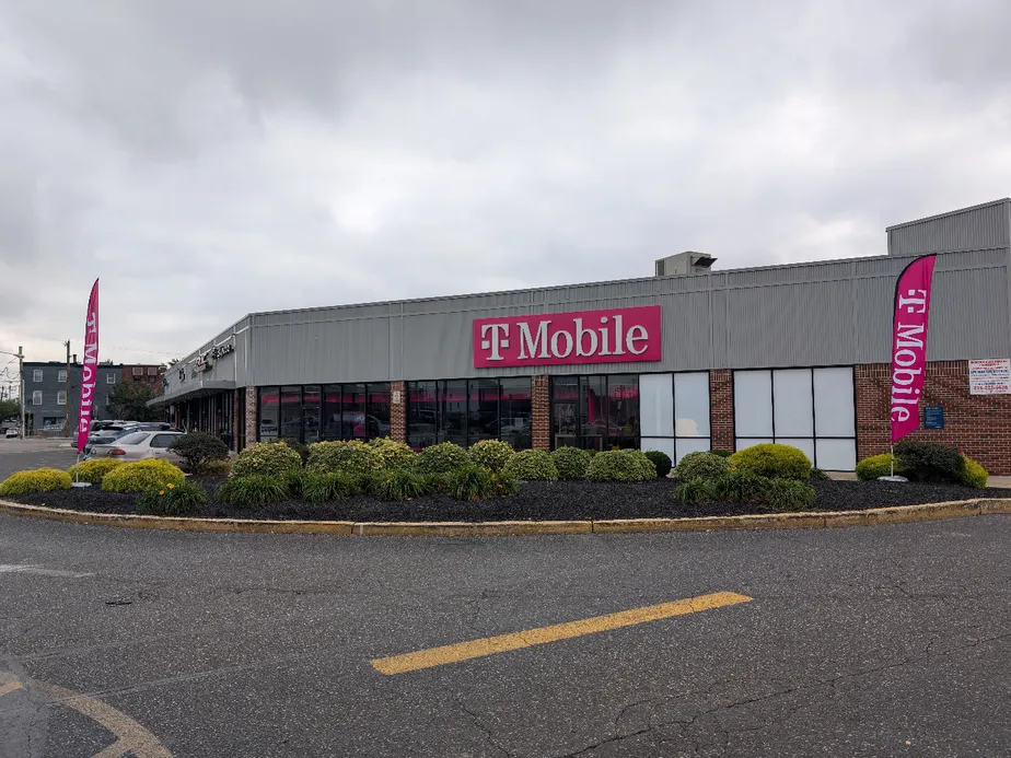  Exterior photo of T-Mobile Store at Aramingo Ave & York St, Philadelphia, PA 