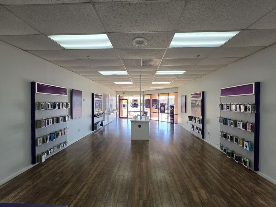 Metro by T-Mobile 238 Tom Hill SR Blvd - 238 Tom Hill SR Blvd 