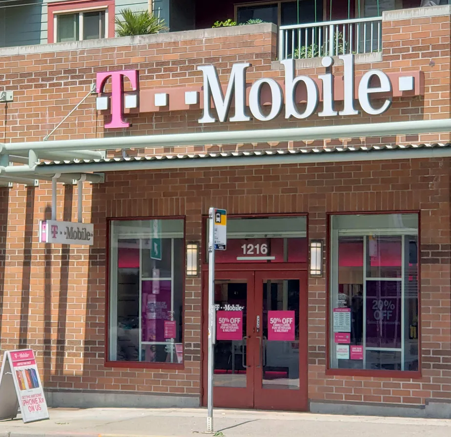 Exterior photo of T-Mobile store at 45th & Stone Way, Seattle, WA