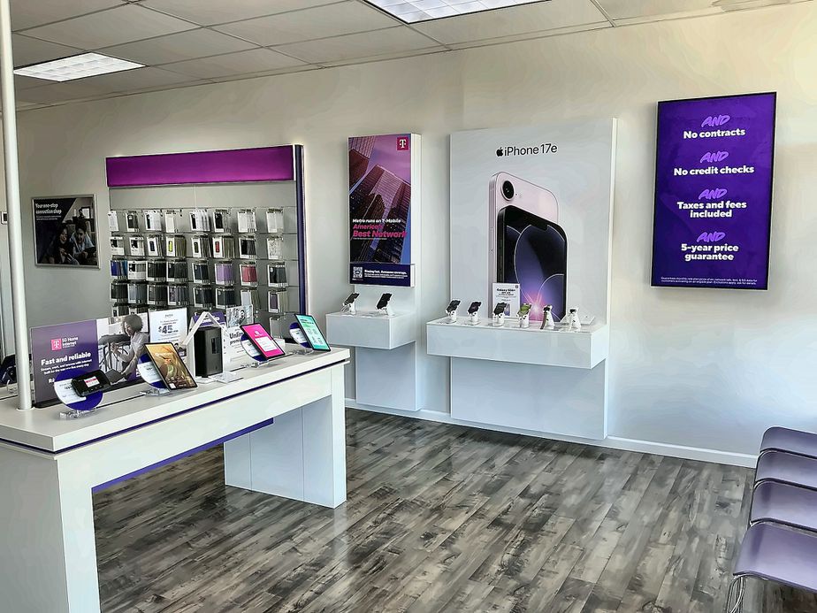 Metro by T-Mobile 460 N Alma School Rd - 460 N Alma School Rd 