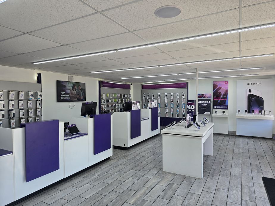Metro by T-Mobile 3012 West Ave - 3012 West Ave 