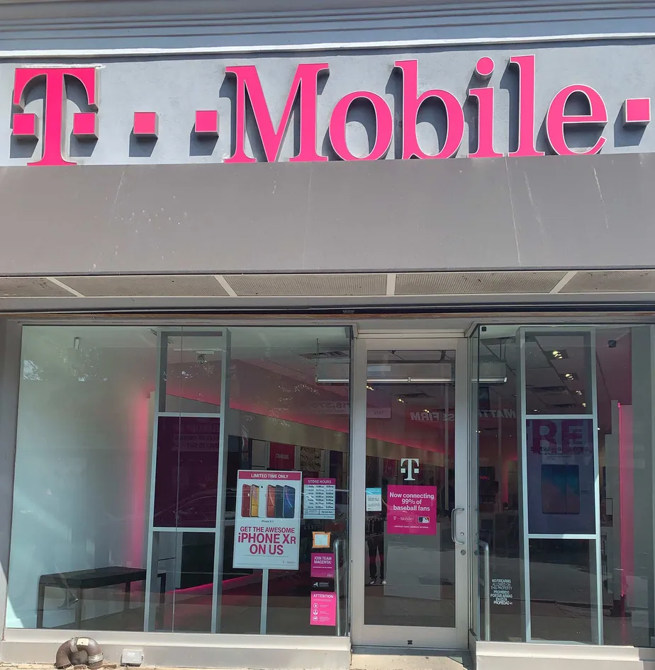 Exterior photo of T-Mobile store at Kings Hwy & East 14th St, Brooklyn, NY