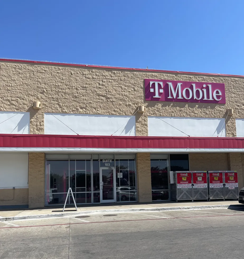 Exterior photo of T-Mobile Store at Jefferson, Dallas, TX