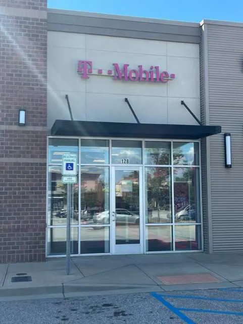  Exterior photo of T-Mobile Store at Mcneely Rd & Anderson Rd, Piedmont, SC 