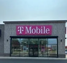 Foto del exterior de la tienda T-Mobile en Roosevelt Blvd & Welsh Rd, Philadelphia, PA