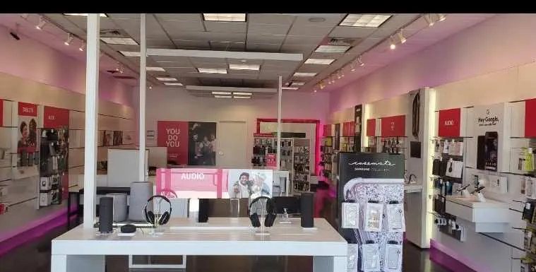 Interior photo of T-Mobile Store at Berry & Western Pkwy, Waldorf, MD