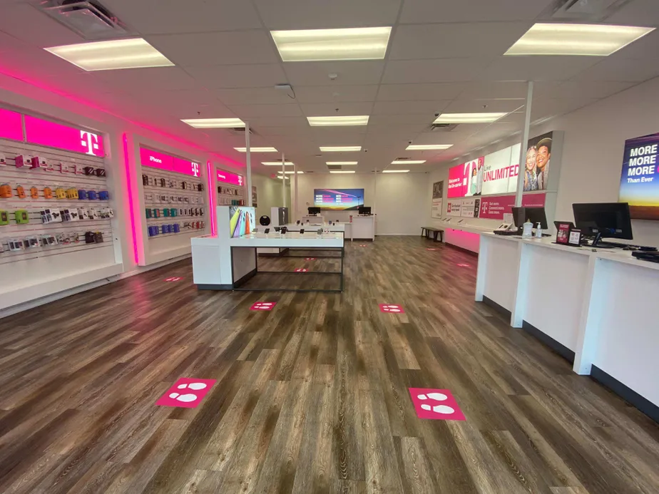 Interior photo of T-Mobile Store at Orlando Dr & Lake Mary Blvd, Sanford, FL