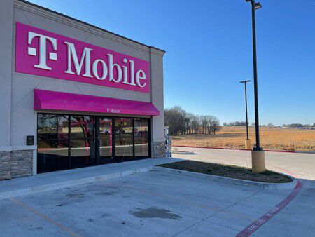 Exterior photo of T-Mobile Store at Mississippi Ave & W Cedar St, Atoka, OK