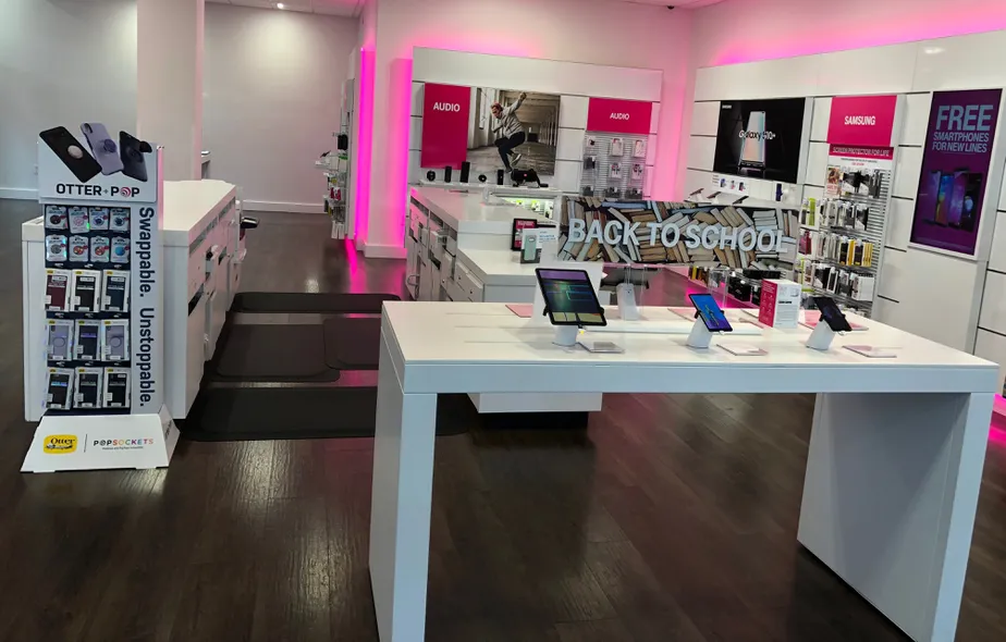  Interior photo of T-Mobile Store at Antelope Valley Mall, Palmdale, CA 